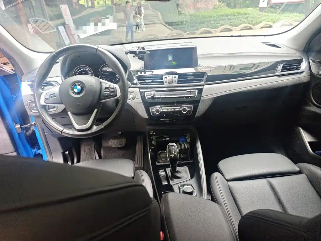 BMW X2 (Import) — миниатюра 13