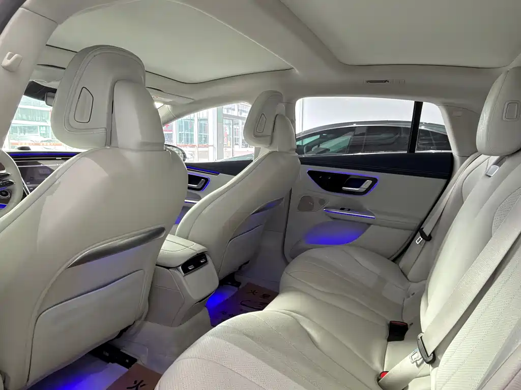 Mercedes-Benz EQE 2022 350 Luxury