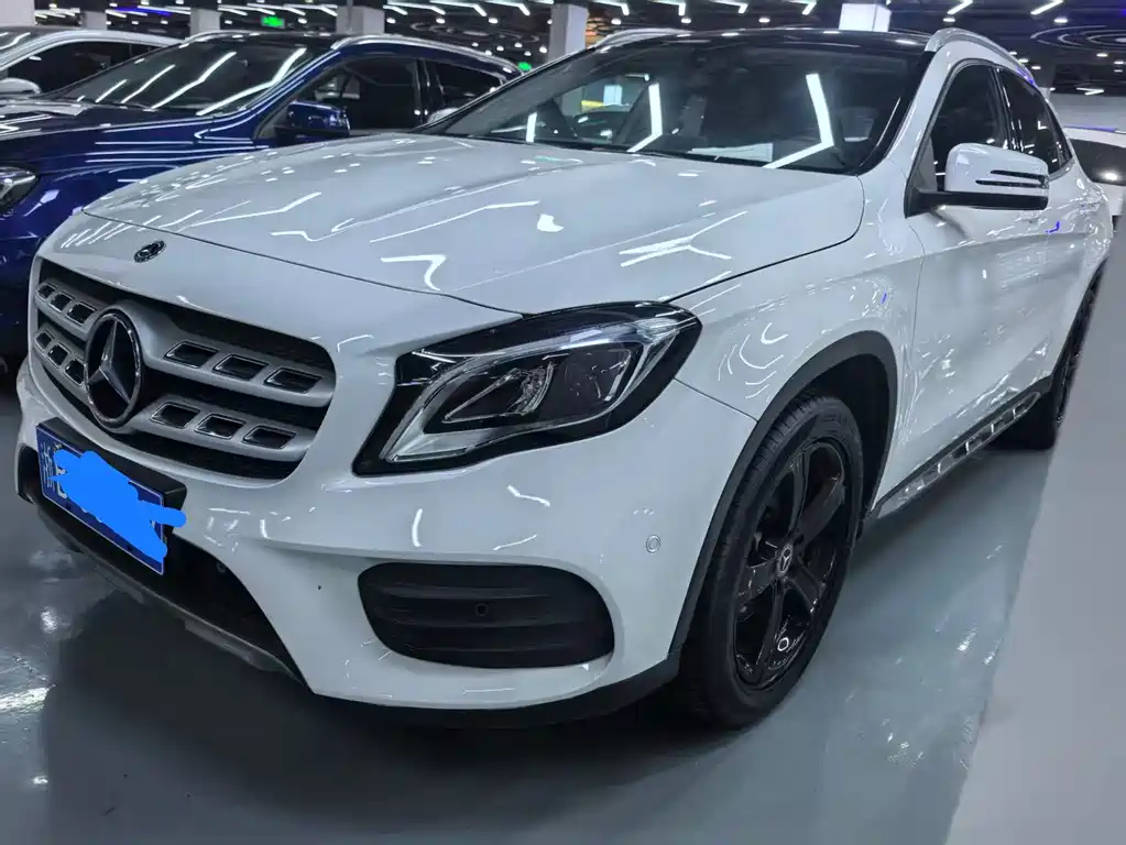 Mercedes-Benz GLA 2020