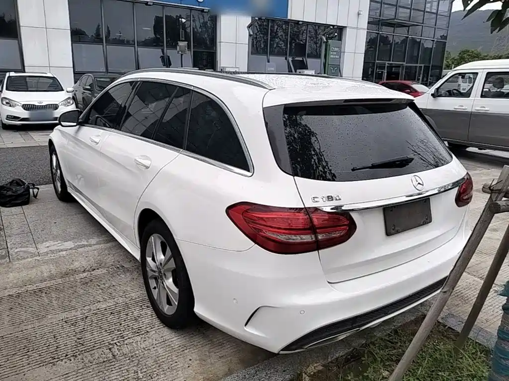 Mercedes-Benz C-Class (Import) — миниатюра 5