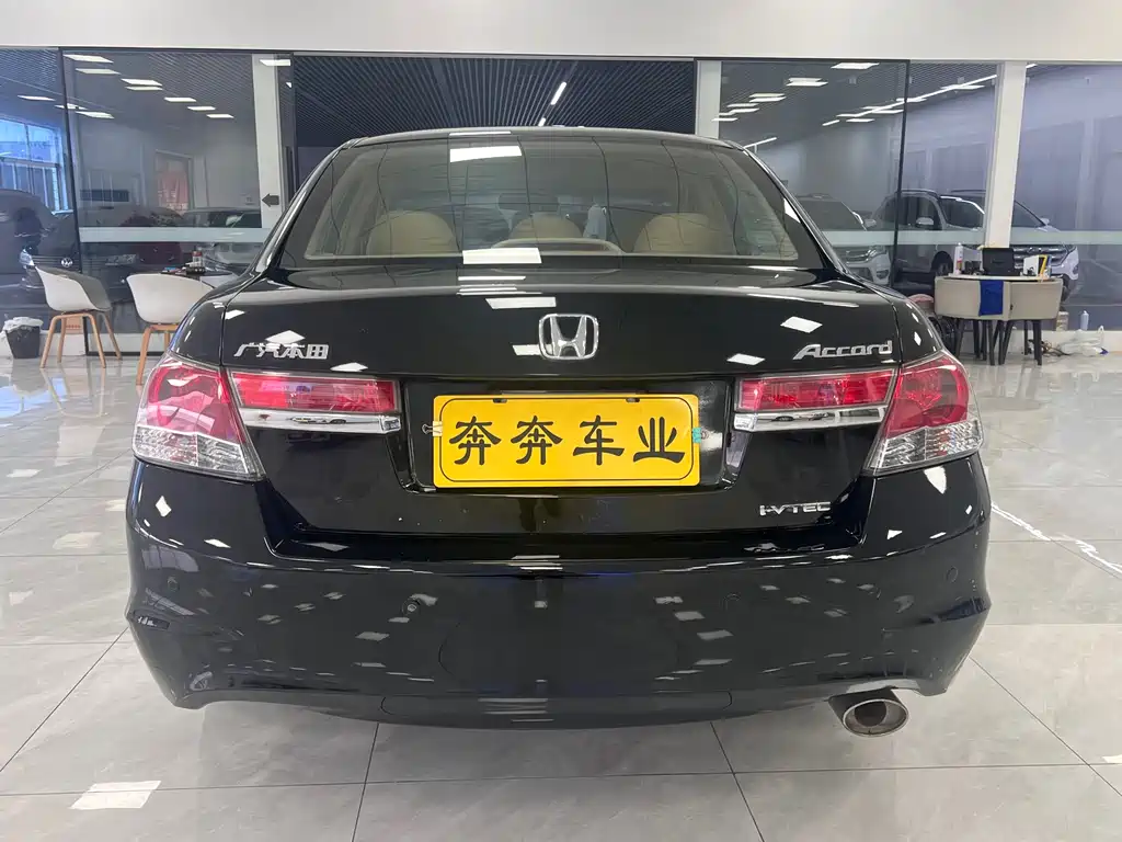 Honda Accord — миниатюра 6