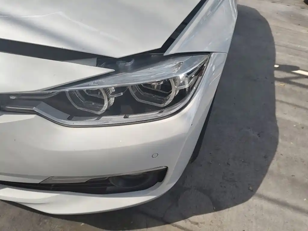 BMW 3 Series — миниатюра 24