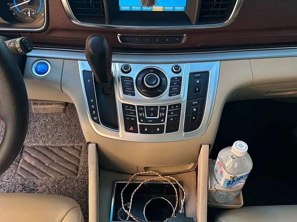 Buick GL8 2014 3.0L XT Luxury Flagship