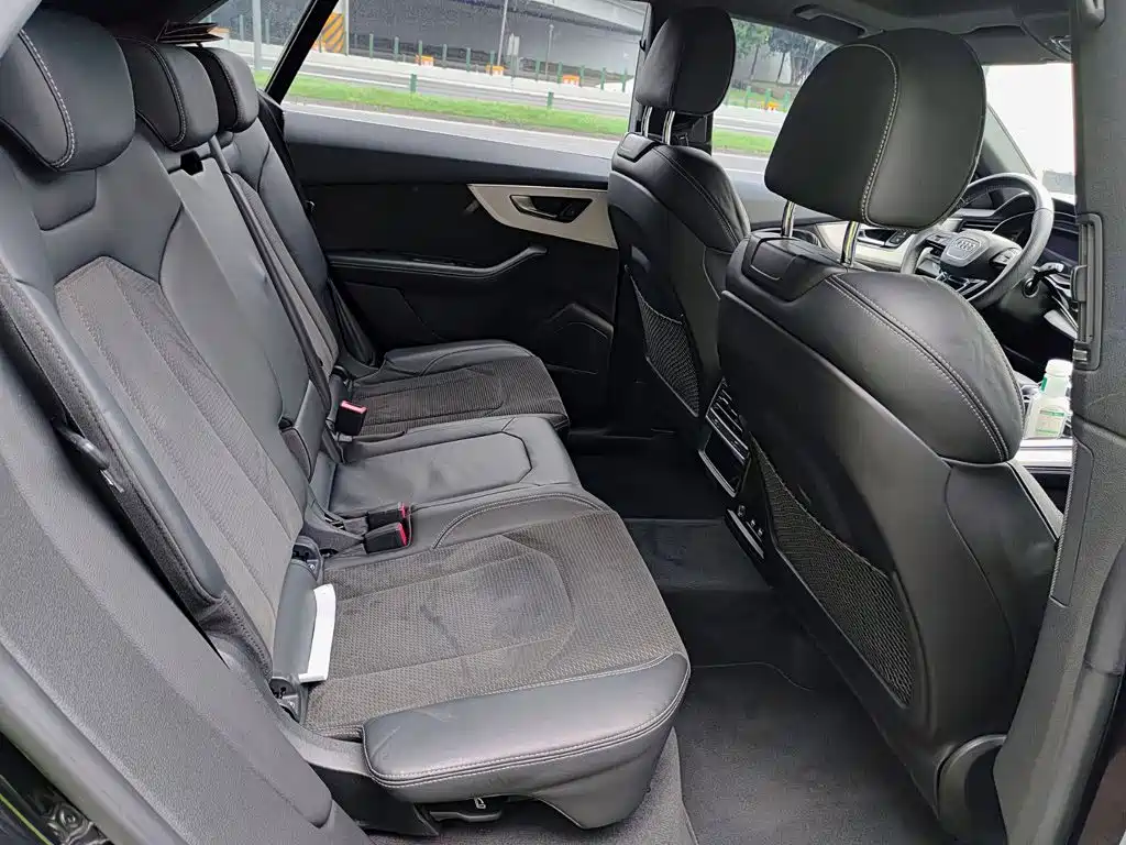 Audi Q8 — миниатюра 11