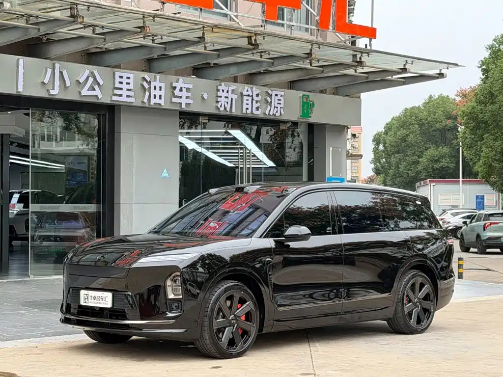 NIO ES8 2026 мест Executive