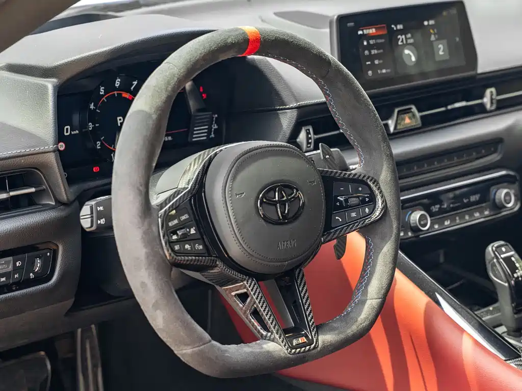 Toyota Supra — миниатюра 7