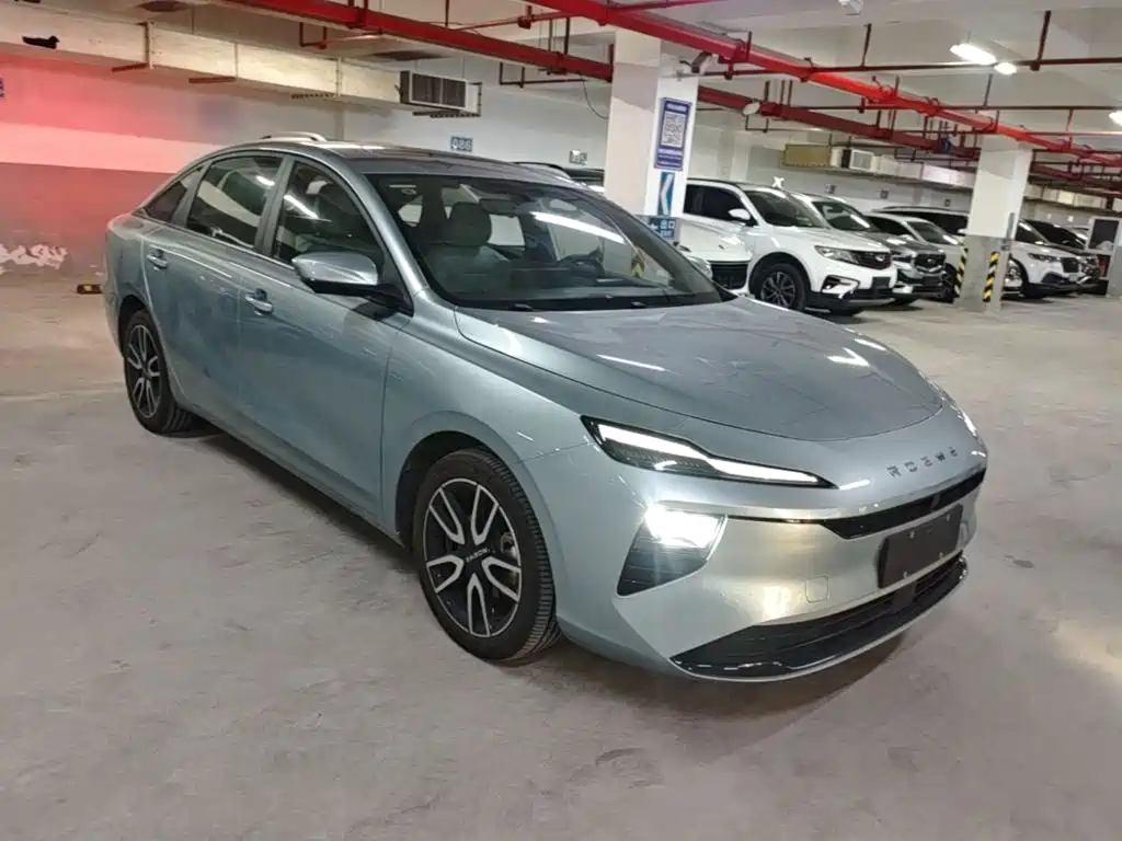 Roewe D6 — миниатюра 4