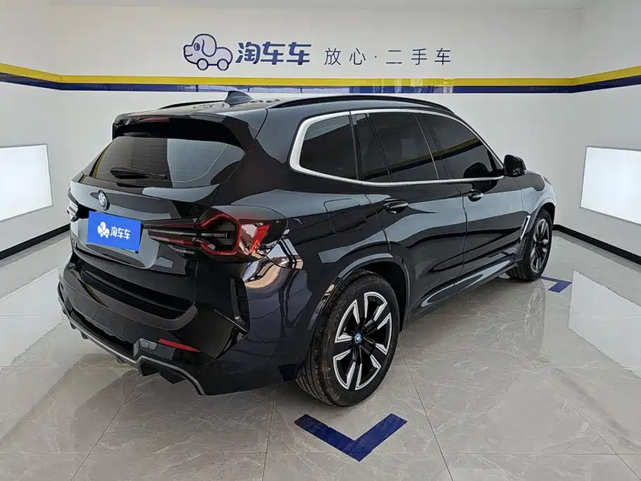 BMW iX3 — миниатюра 3