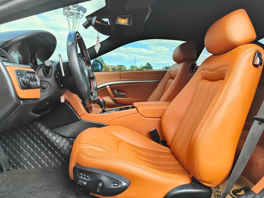 Maserati GranTurismo — миниатюра 8