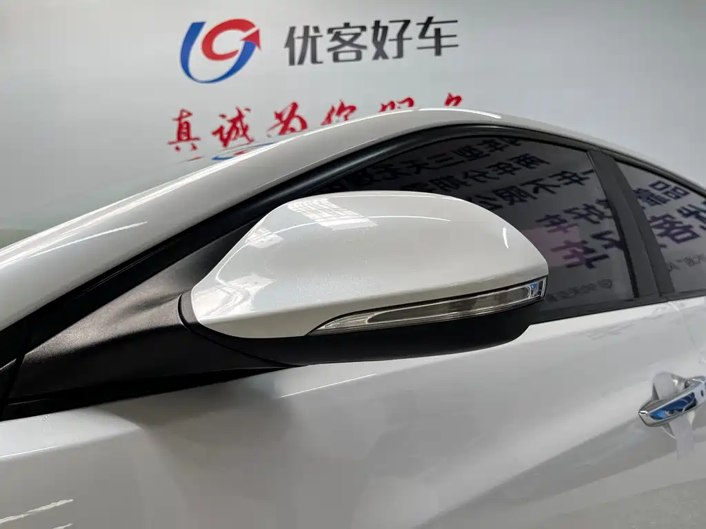 Hyundai Mistra 2014 1.8L AT GLS