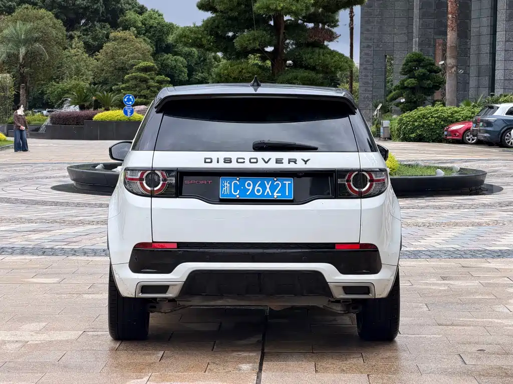 Land Rover Discovery Sport — миниатюра 8