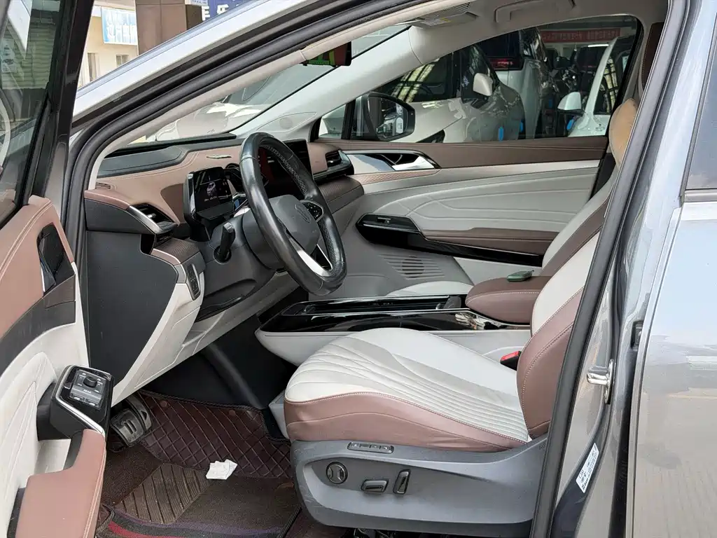 Volkswagen ID.6 X — миниатюра 4