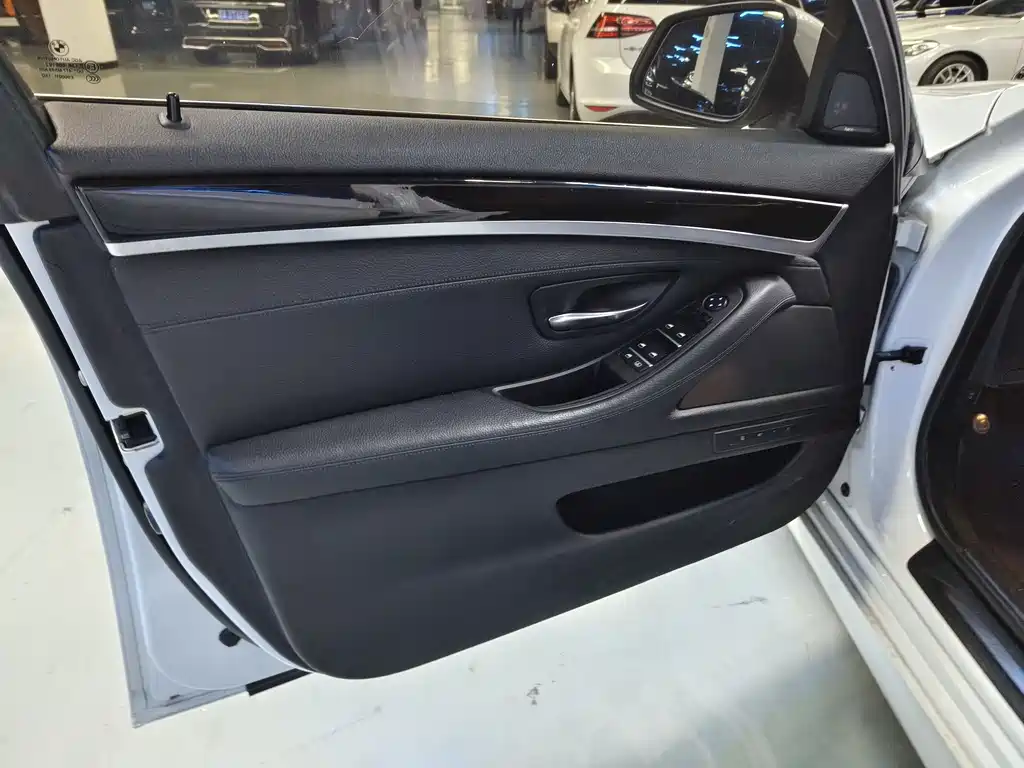 BMW 5 Series 5 2014 535Li Lead