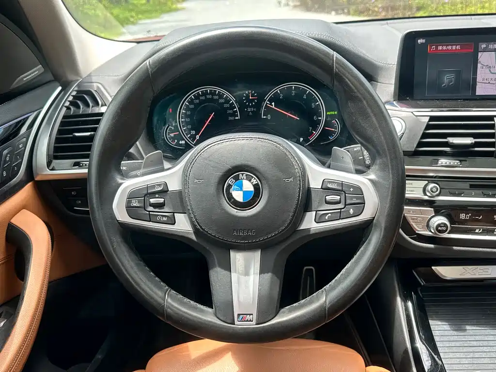BMW X3 — миниатюра 10