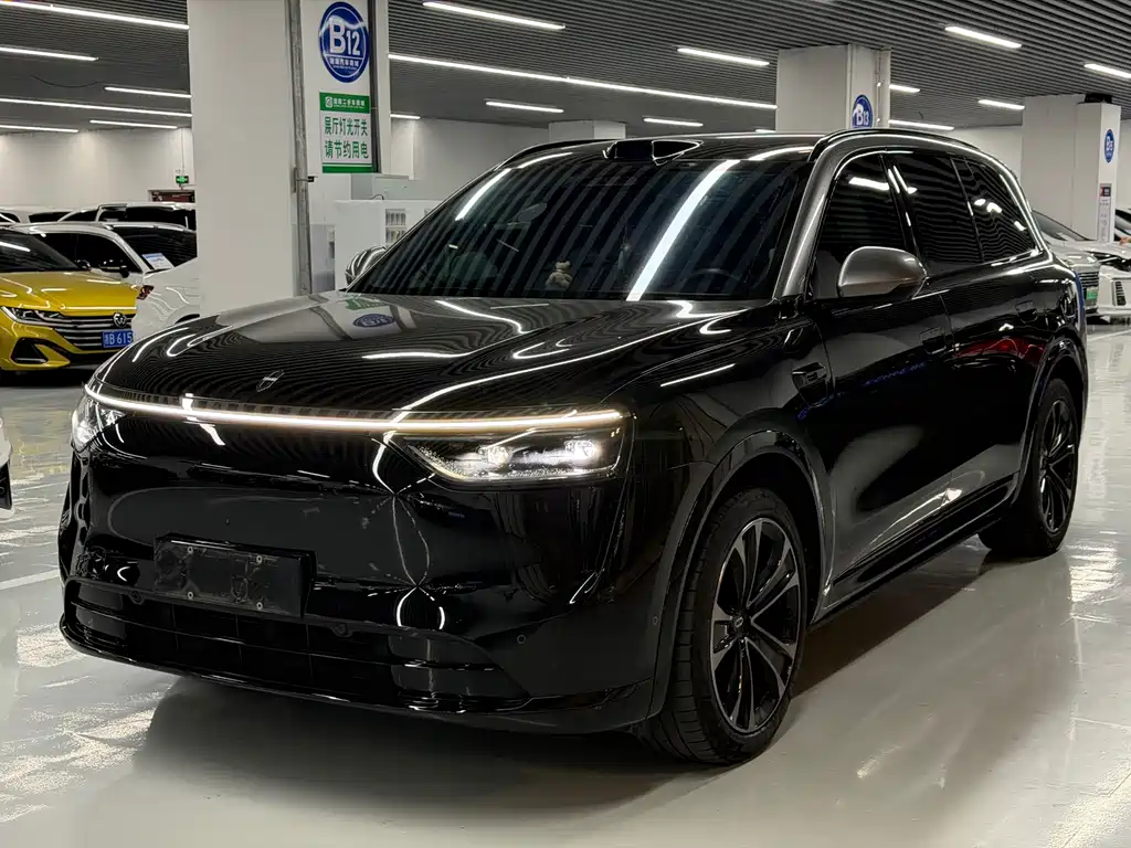 Aito M8 2025 Ultra 53.4kWh 5 мест (192 ）