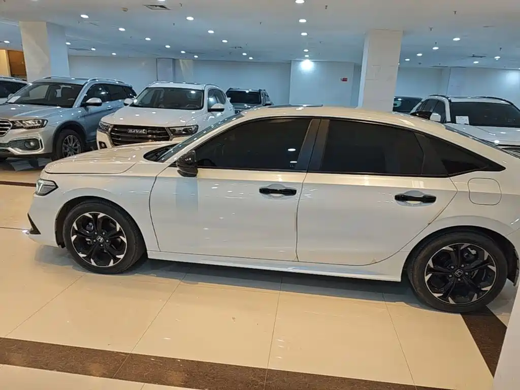 Honda Civic — миниатюра 4