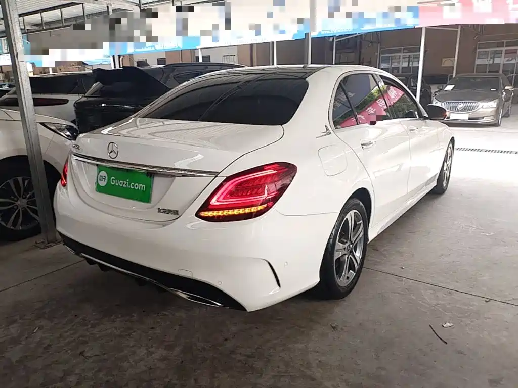 Mercedes-Benz C-Class — миниатюра 7