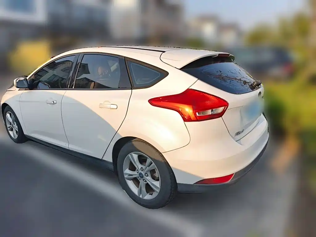 Ford Focus — миниатюра 25