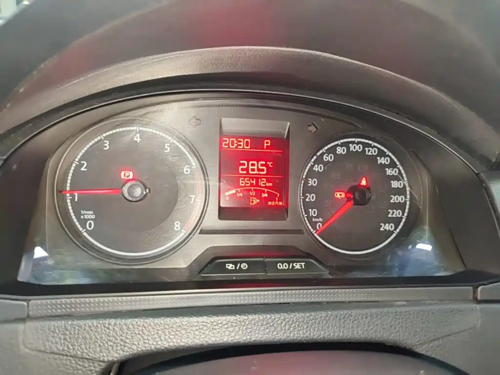 Volkswagen Santana — миниатюра 12