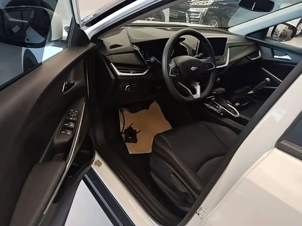 Chevrolet Menlo — миниатюра 16