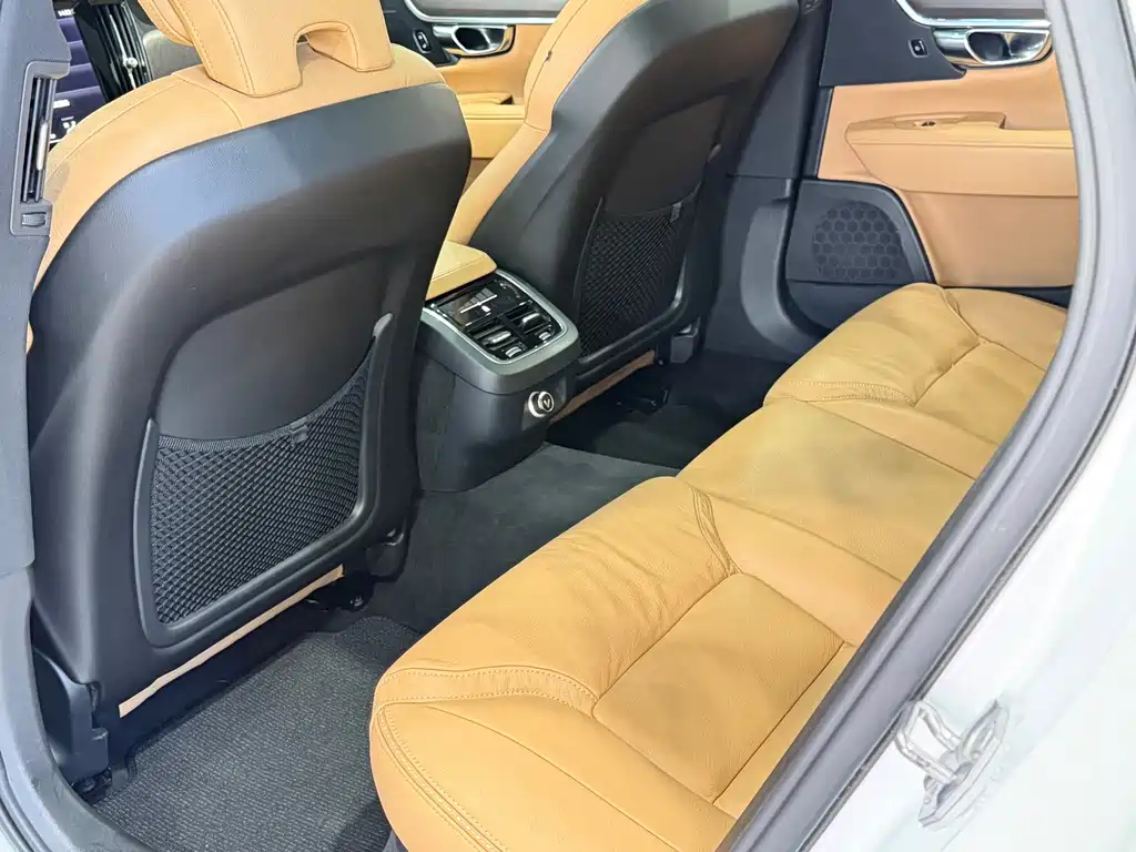 Volvo V90 — миниатюра 13