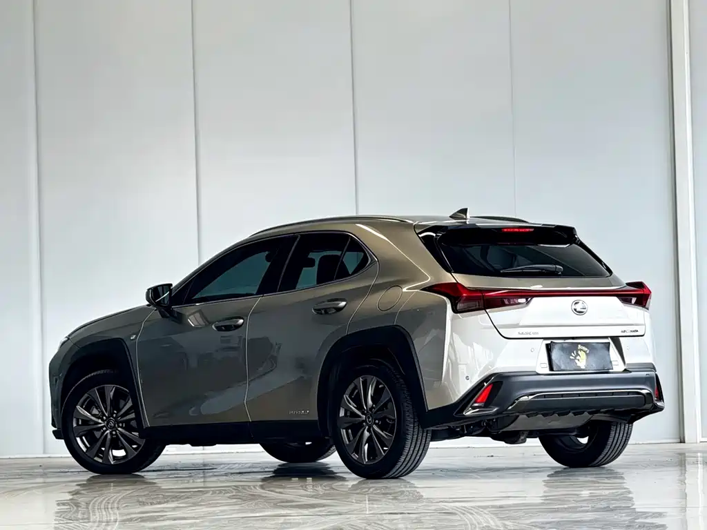 Lexus UX — миниатюра 3