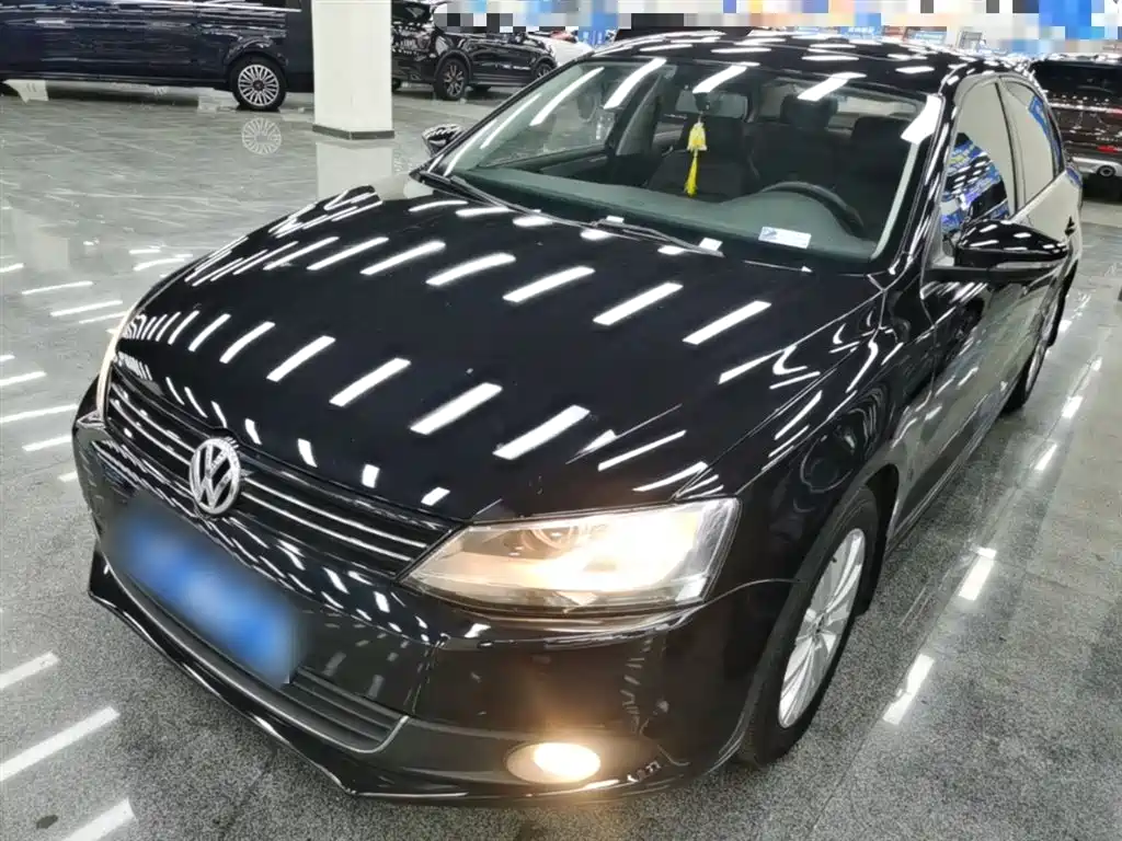 Volkswagen Sagitar 2014