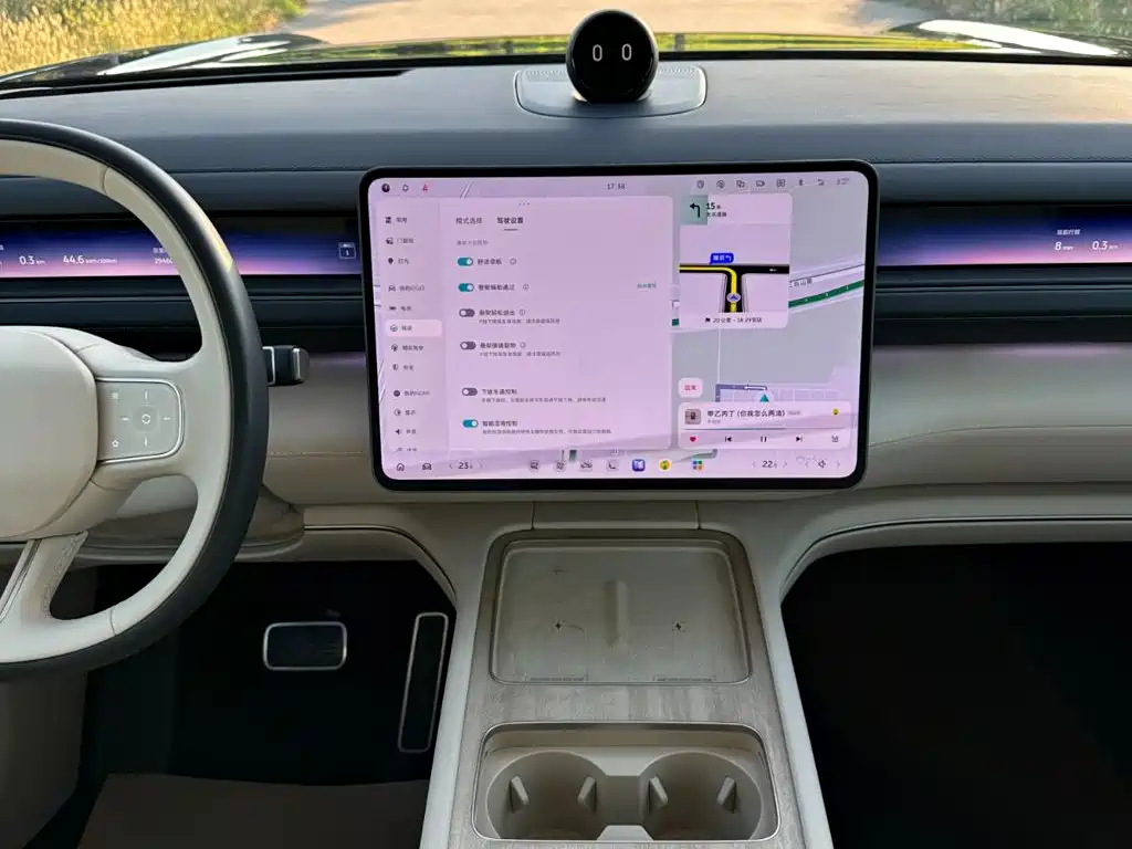 NIO ES8 — миниатюра 21