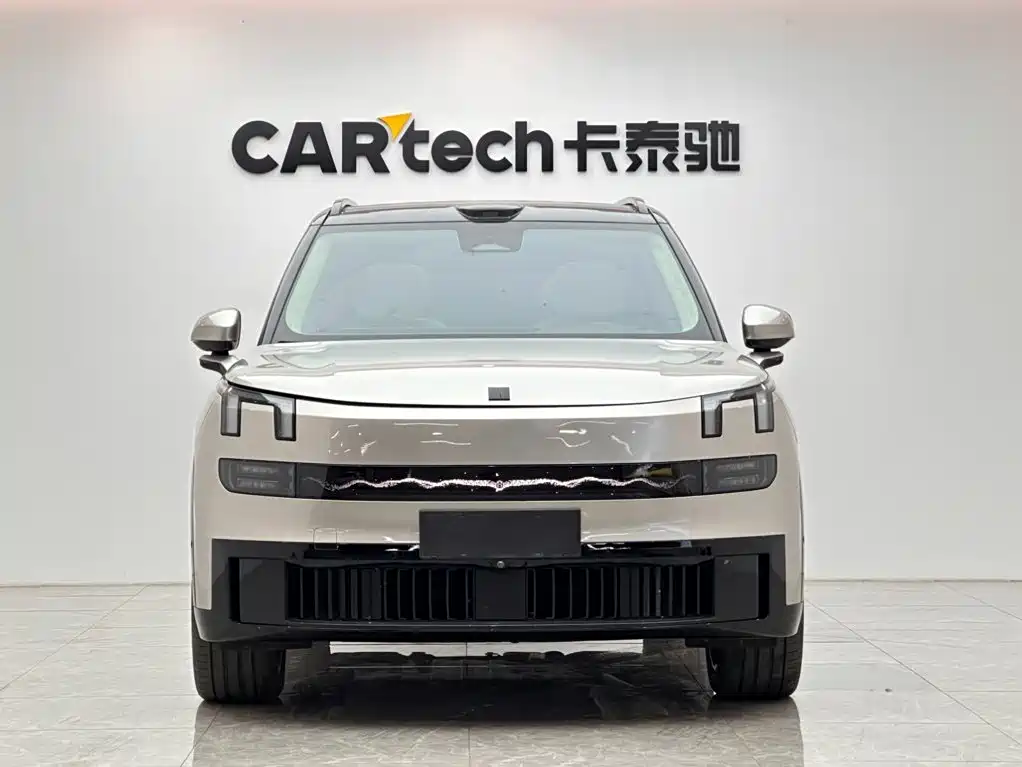 Lynk & Co 900 — миниатюра 7