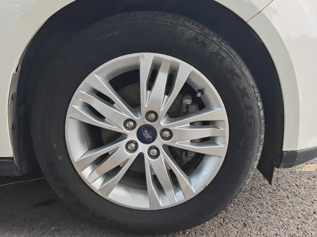 Ford Focus — миниатюра 18