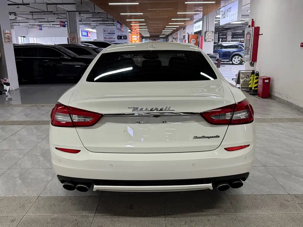 Maserati Quattroporte — миниатюра 15