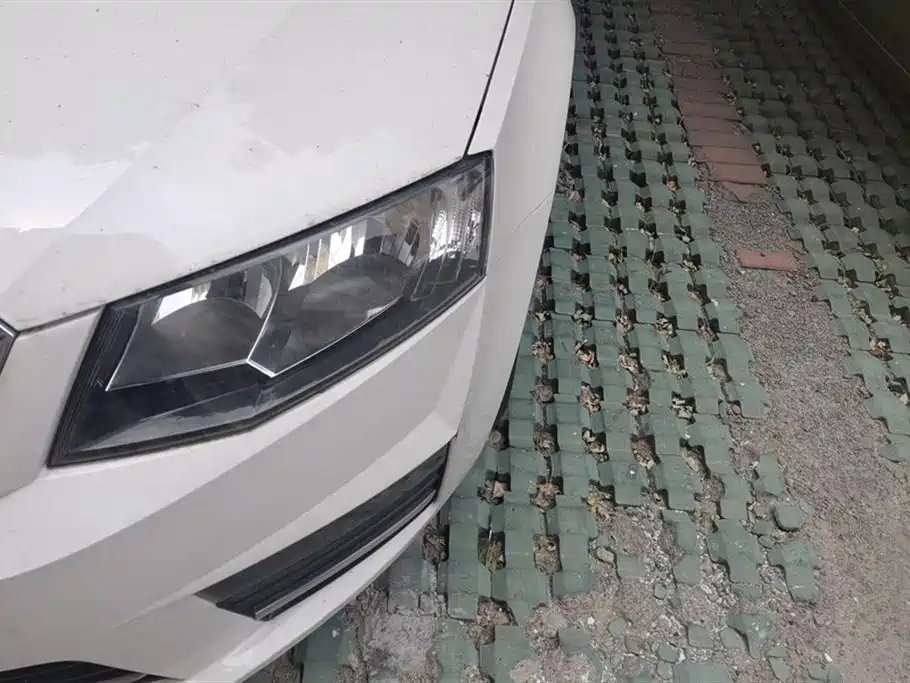 Skoda Octavia 2017 1.6L AT