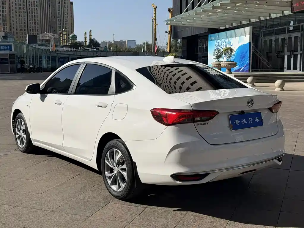 Buick Verano — миниатюра 7