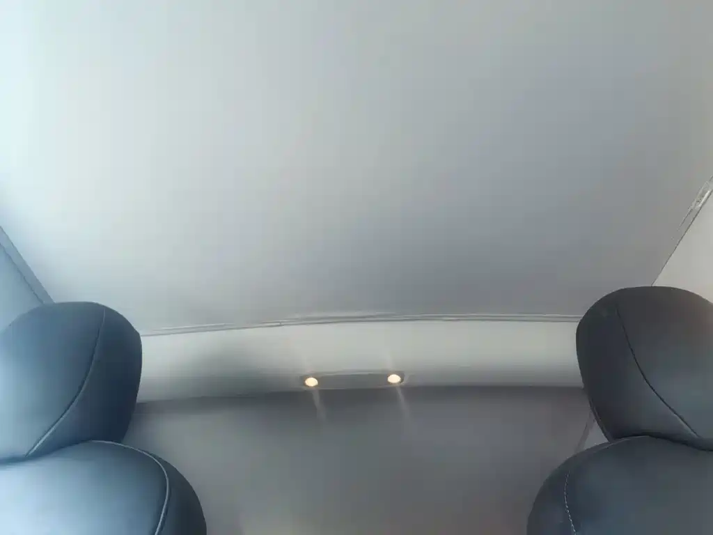 Tesla Model 3 — миниатюра 17