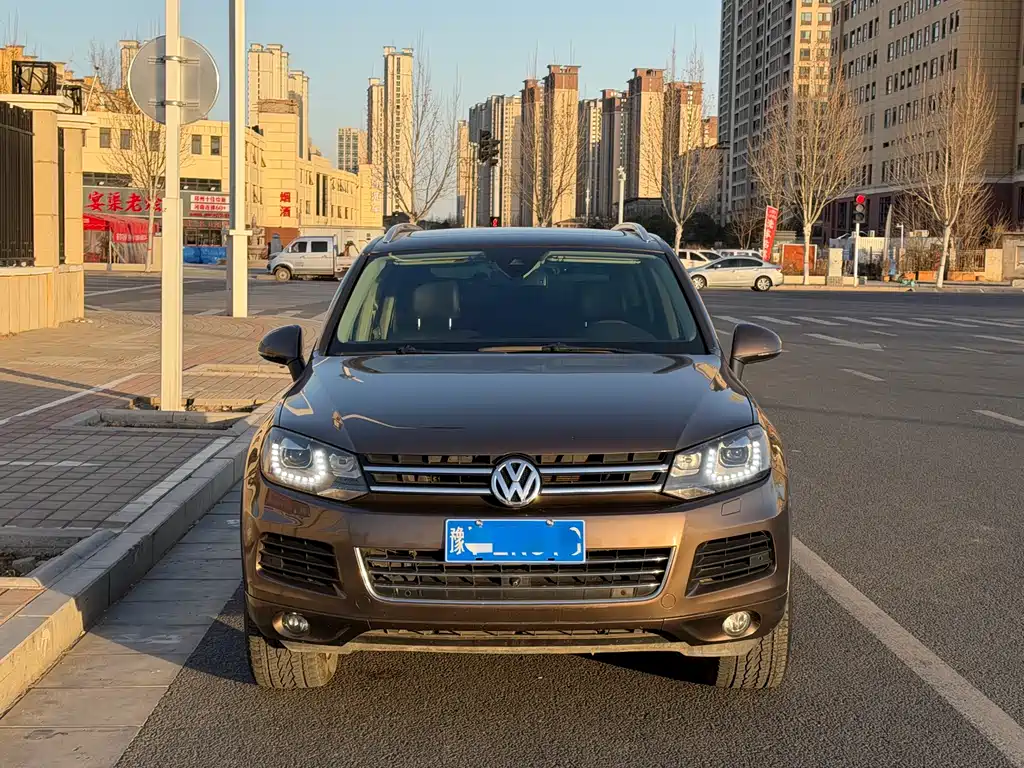 Volkswagen Touareg 2011 3.0TSI Luxury