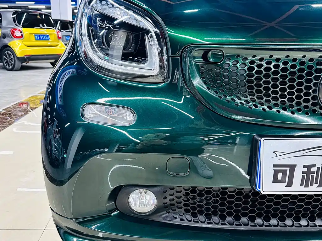 Smart fortwo 2018 0.9T 66 20 V