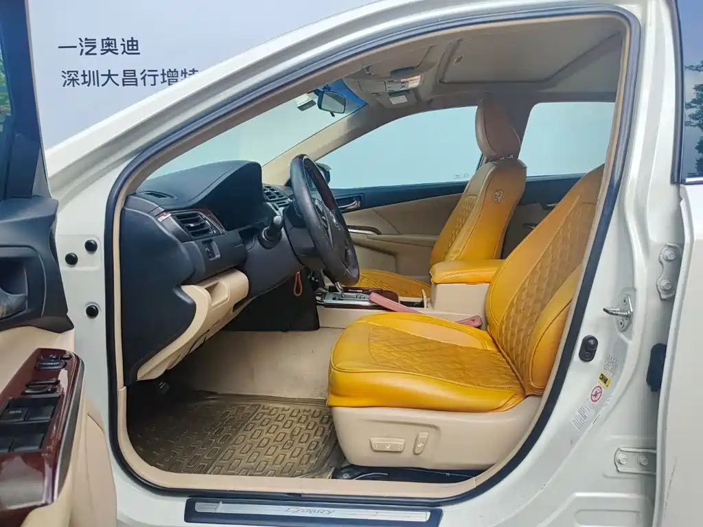 Toyota Camry — миниатюра 10