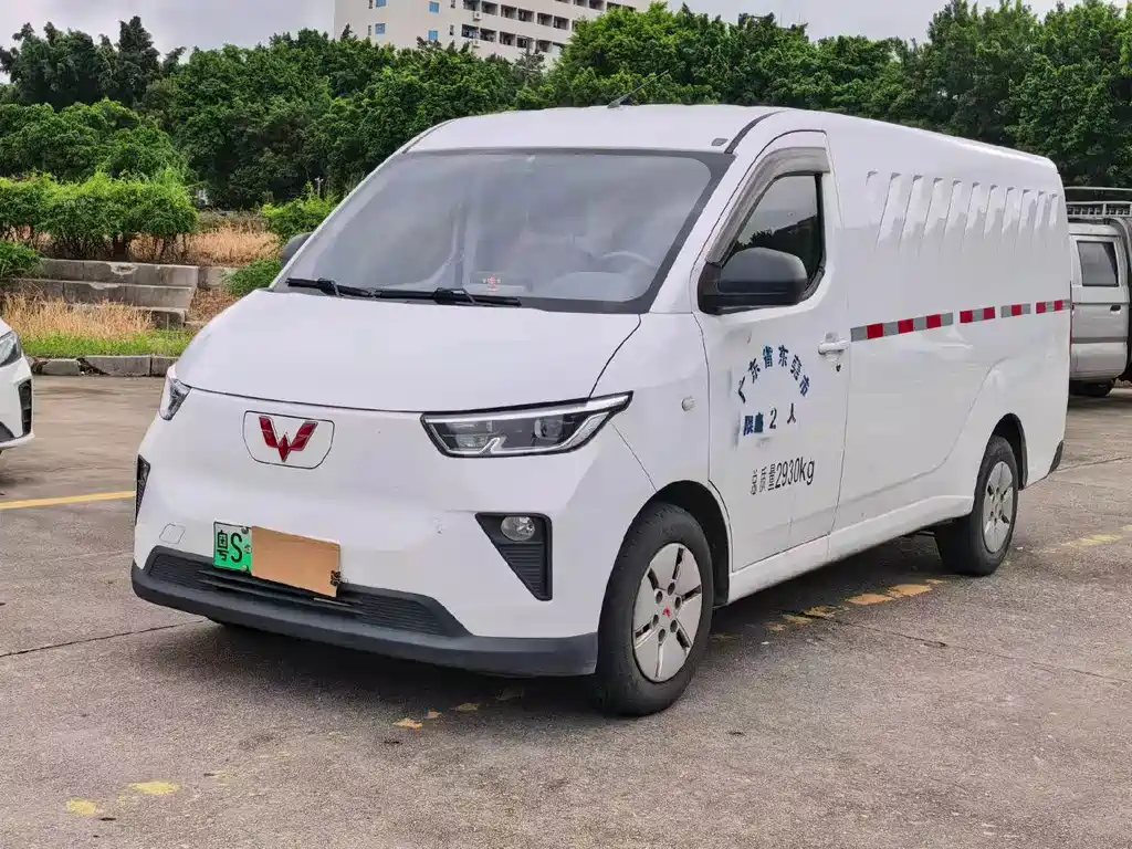 Wuling Yangguang — миниатюра 3