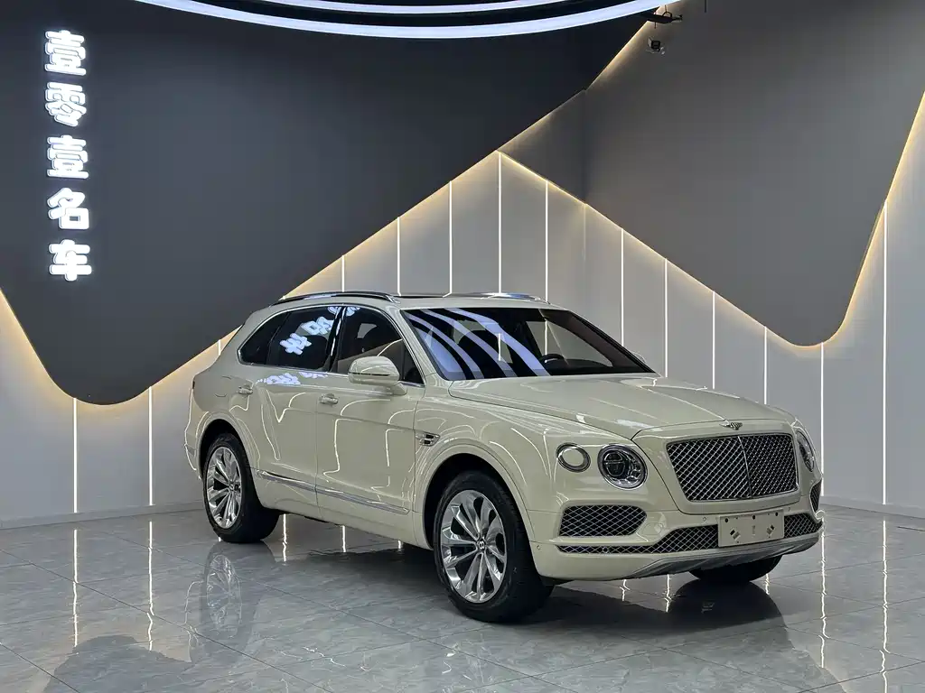 Bentley Bentayga 2017 6.0T Standard