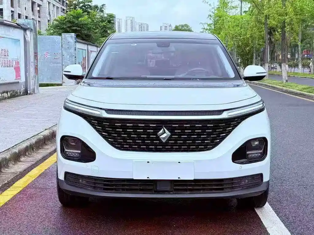 Baojun RM-5 — миниатюра 2