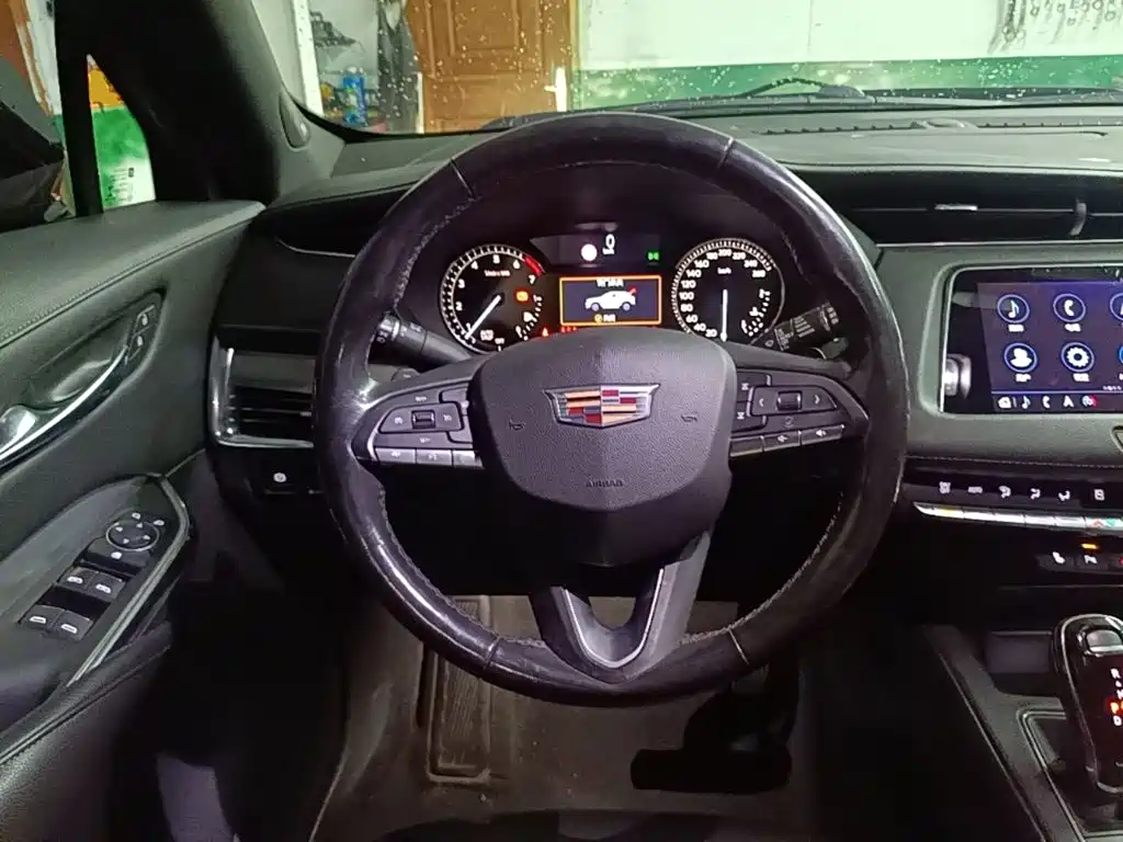 Cadillac XT4 — миниатюра 11