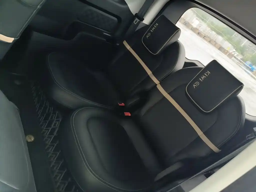 Baojun KiWi EV — миниатюра 17