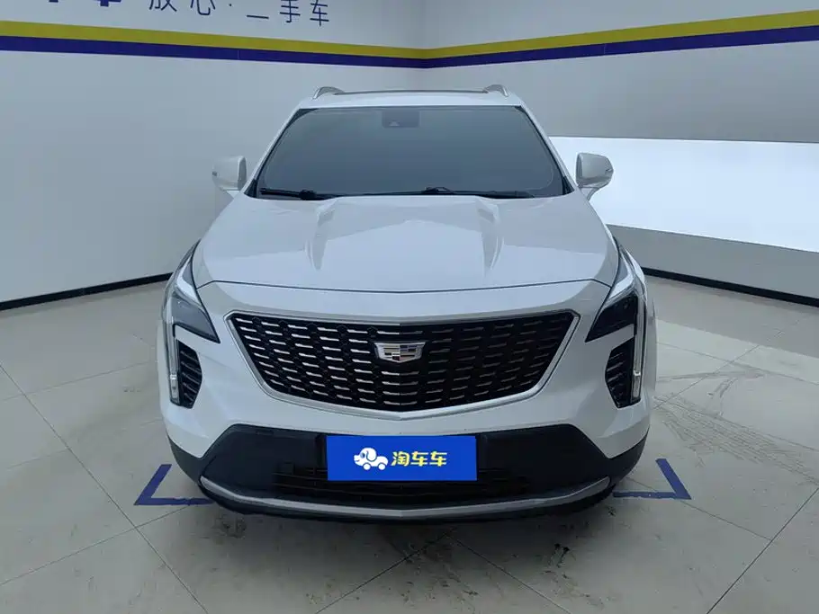 Cadillac XT4 2022 28T Luxury
