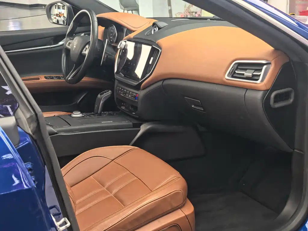 Maserati Ghibli — миниатюра 33
