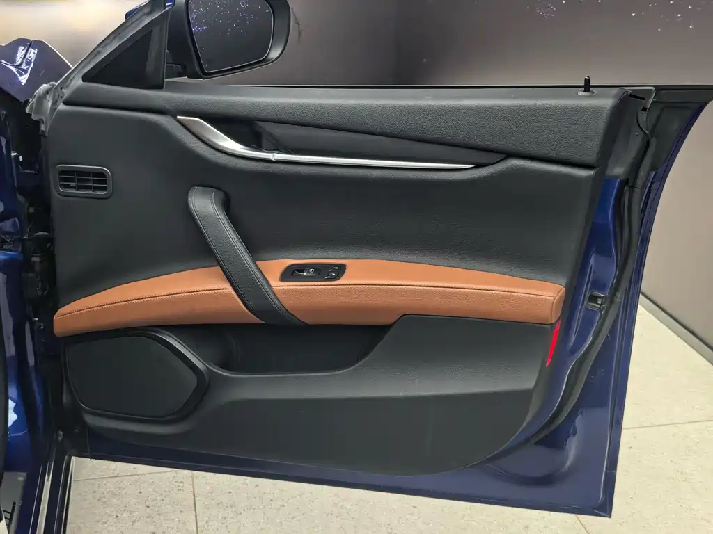 Maserati Ghibli — миниатюра 34