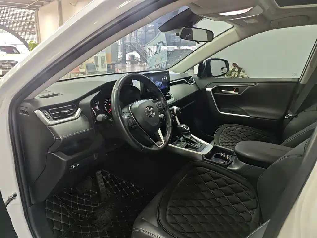 Toyota Wildlander — миниатюра 4