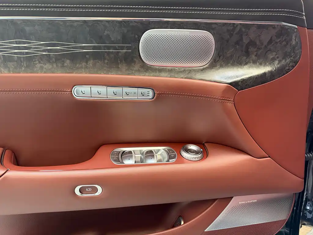 Genesis G90 — миниатюра 18