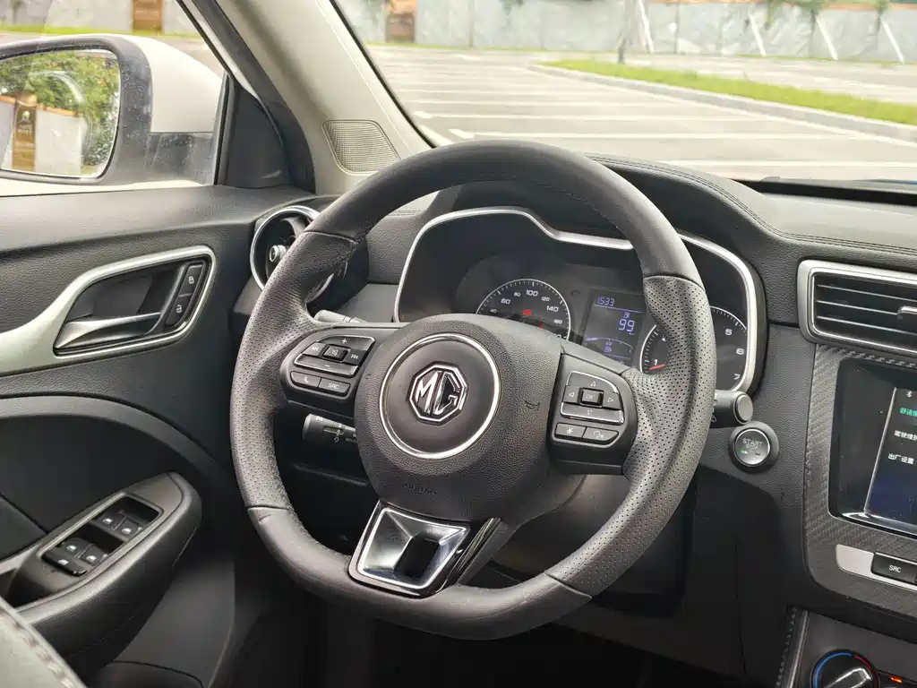 MG ZS — миниатюра 10