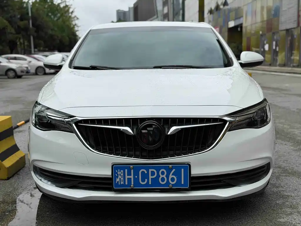Buick Excelle — миниатюра 2