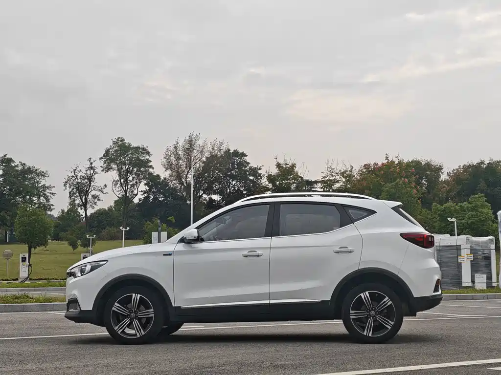 MG ZS — миниатюра 7